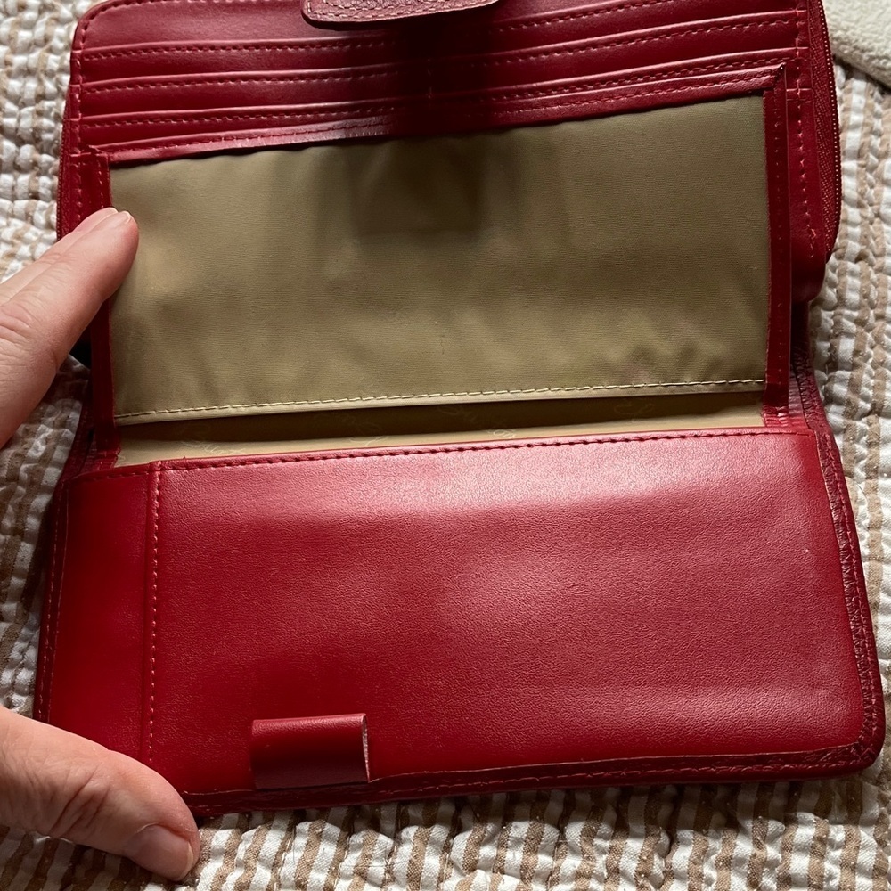 Buxton Beautiful Vintage Cherry Leather Wallet Buxton - Picture 7 of 7